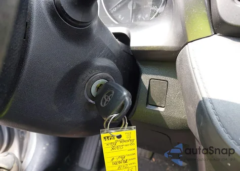 2018 Toyota Rav4 Le z USA, uszkodzony, nr VIN JTMBFREV5JJ203235